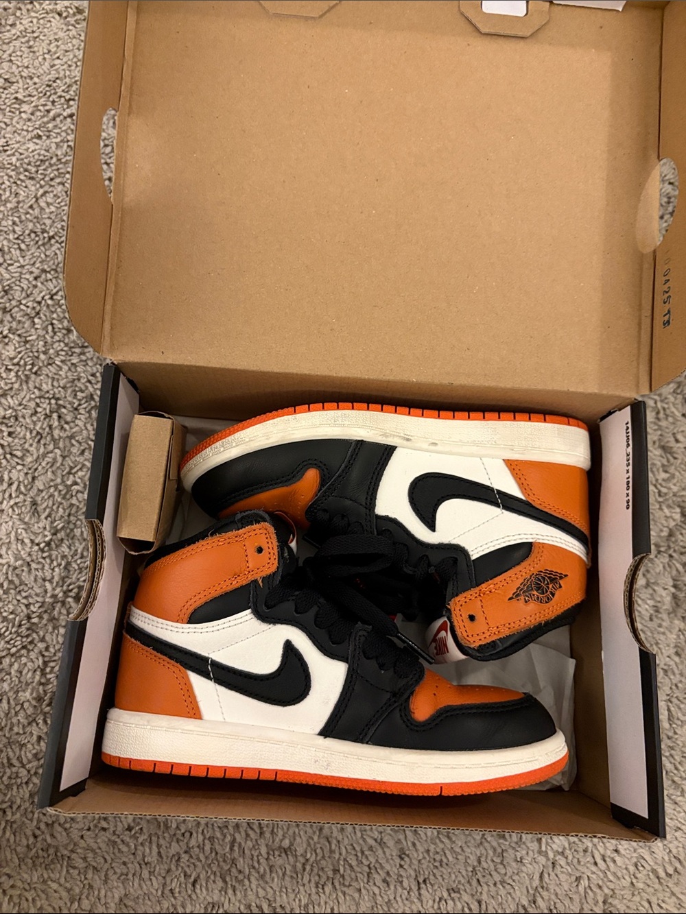 Kids’ Retro Jordan 1 Black and Orange- Shattered Backboard - Picture 8 of 9